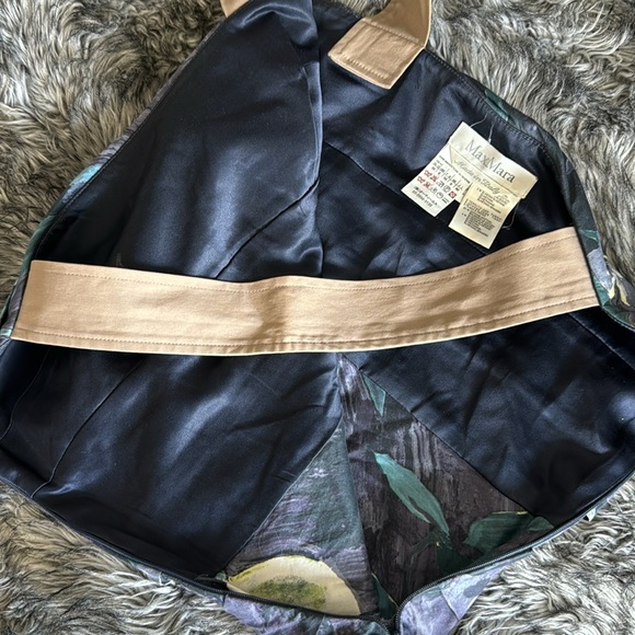 MaxMara top sz IT42 - Picture 3 of 4